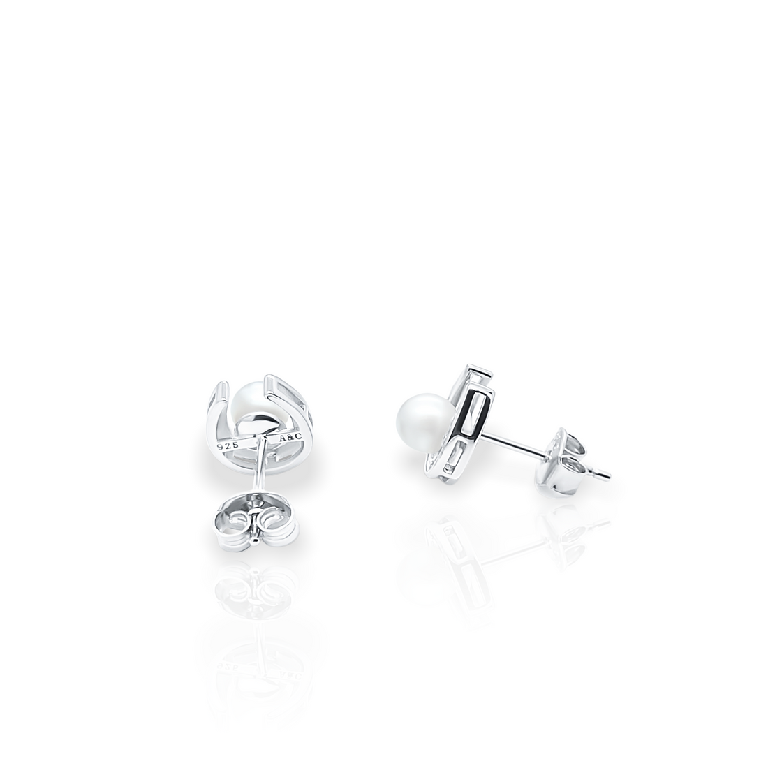 Horseshoe Pearl Stud Earring